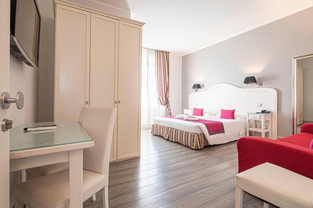 Bed and Breakfast Residenza Castrense Rzym Zewnętrze zdjęcie