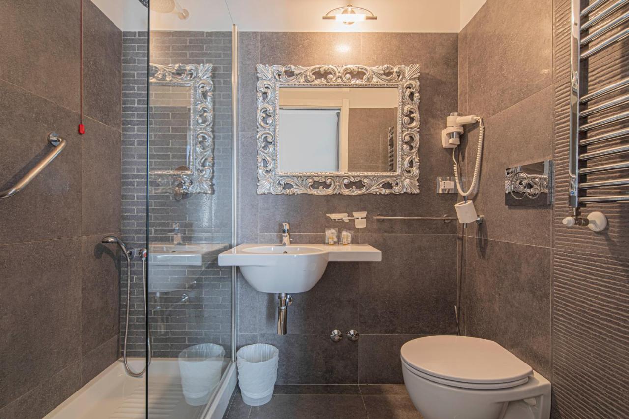 Bed and Breakfast Residenza Castrense Rzym Zewnętrze zdjęcie