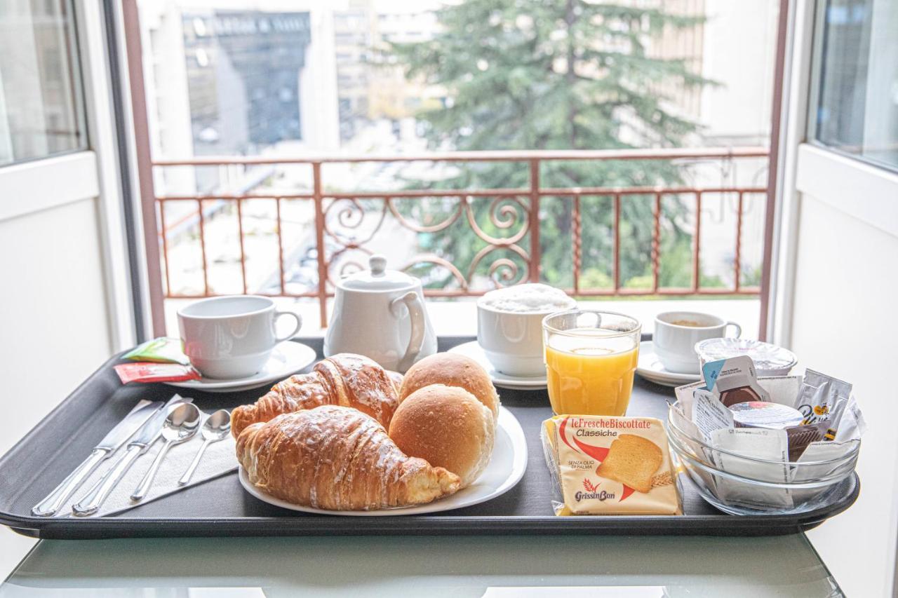 Bed and Breakfast Residenza Castrense Rzym Zewnętrze zdjęcie