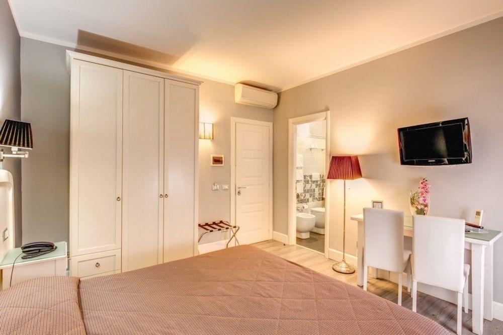 Bed and Breakfast Residenza Castrense Rzym Zewnętrze zdjęcie